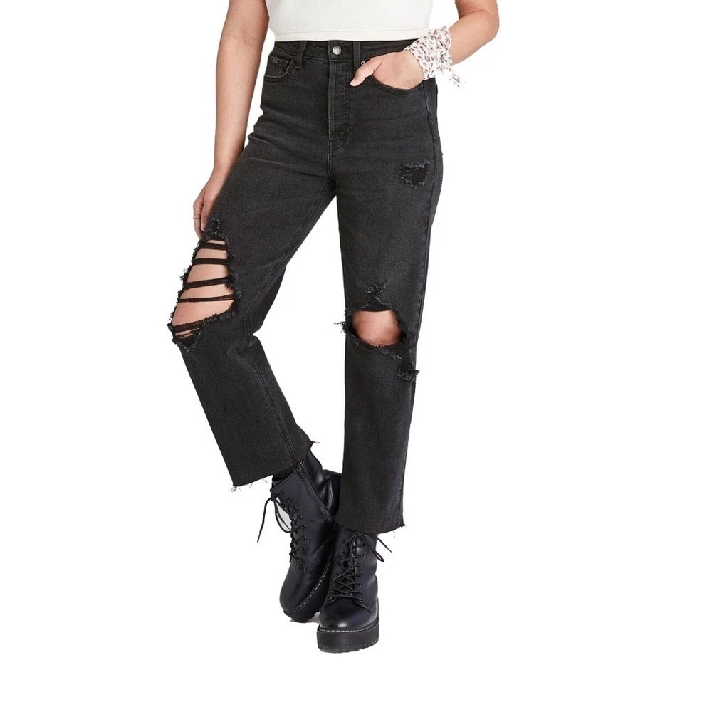 ⭐️NWT Wild Fable Super-High Rise Distressed Straight Ankle Jeans⭐️
